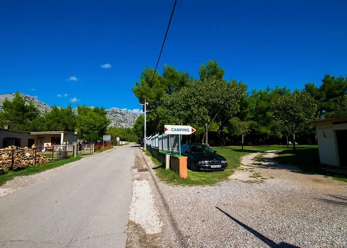 Vesna * Starigrad Paklenica