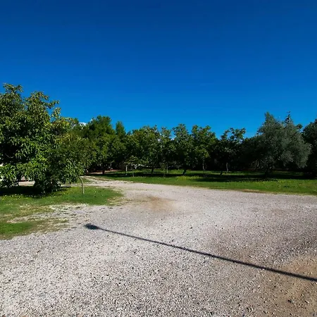 Vesna * Starigrad Paklenica